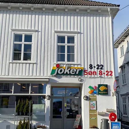 Sjarmerende I Hjertet Av * Risør