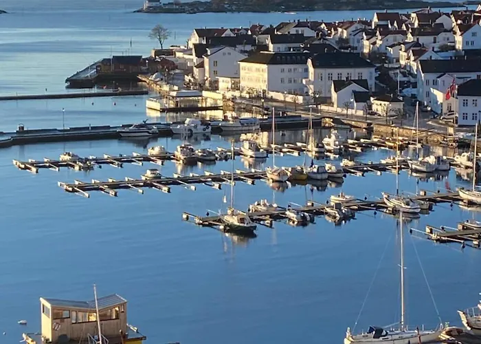 Sjarmerende I Hjertet Av * Risør