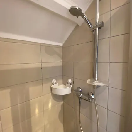 Sjarmerende I Hjertet Av * Рисёр