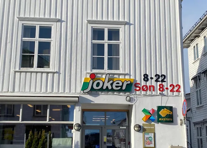 Sjarmerende I Hjertet Av * Risør